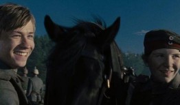 电影战马在线观看,跨越时空的骏马传奇，在线重温经典战火岁月